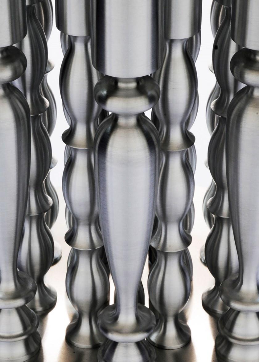 I + I Круглый журнальный столик с алюминиевым основанием и стеклянной столешницей sun-id-1421903 - Вид №1