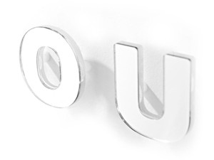 Метакрилатная настенная вешалка