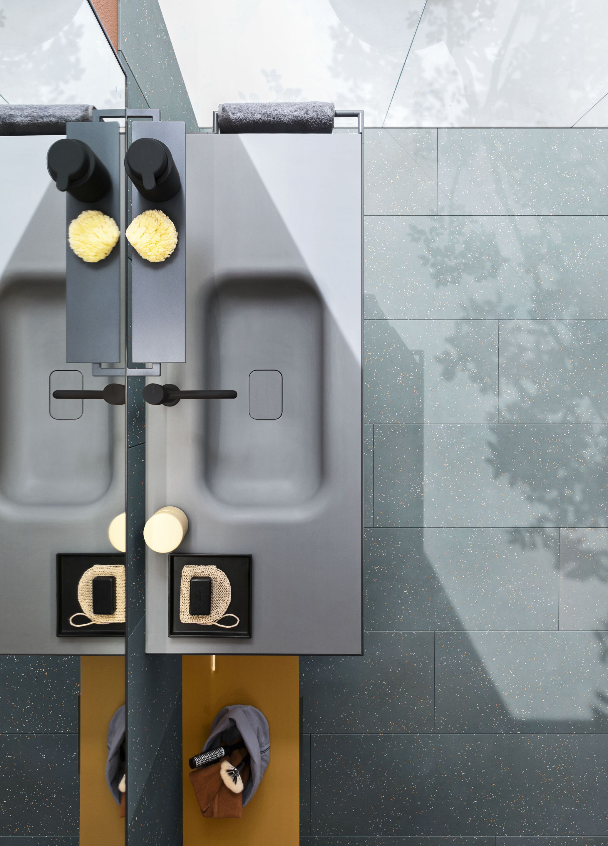 Глянцевый и матовый лакированный деревянный подвесной умывальник ARBLU Dress System ARCH-00122119 - Вид №4