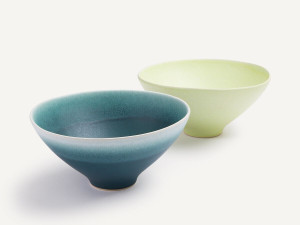 Салатница из глазурованной керамики