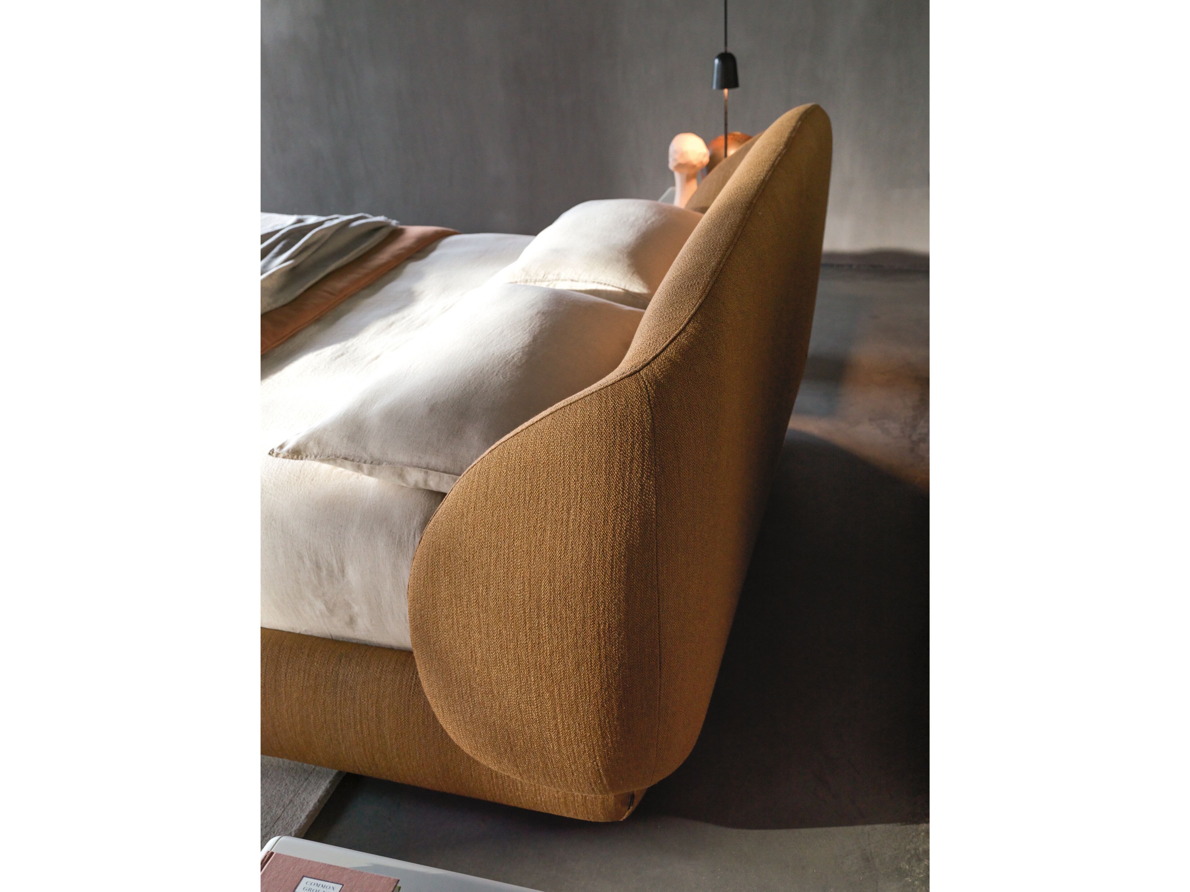 Двуспальная кровать из ткани с мягким изголовьем Ditre Italia PACIFIC ARCH-00033252 - Вид №9