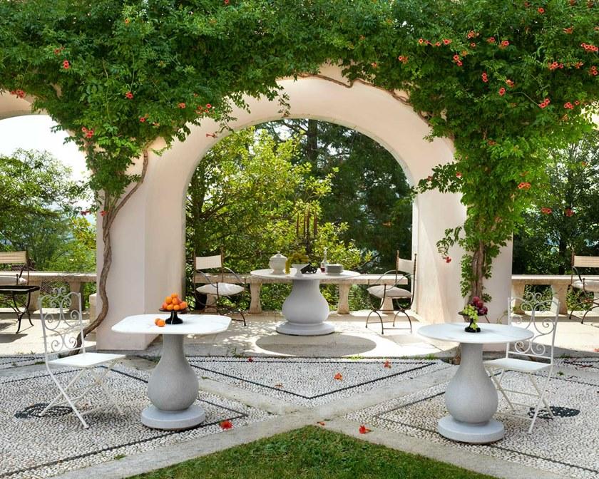 SLIDE Круглый стол из полиэтилена и столешница из hpl с эффектом мрамора sun-id-1360509 - Вид №5