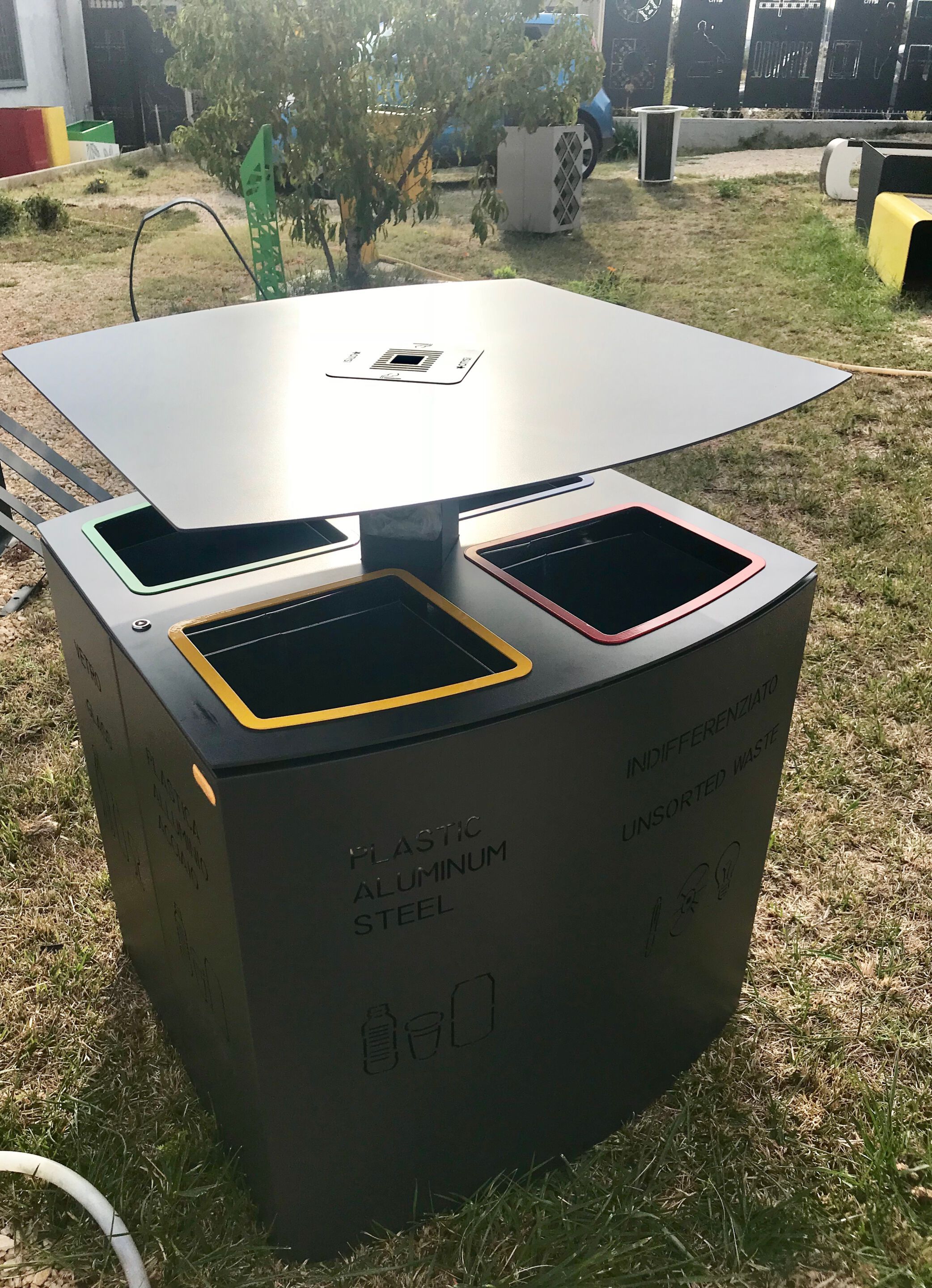 Стальная стойка для мусора с наружной крышкой для утилизации отходов CITYSì WINDOWS ARCH-00108681 - Вид №5