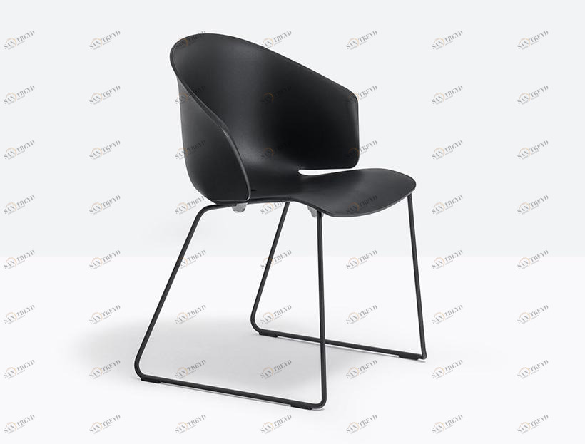 Pedrali Стул из полипропилена, штабелируемый салазками Grace 411