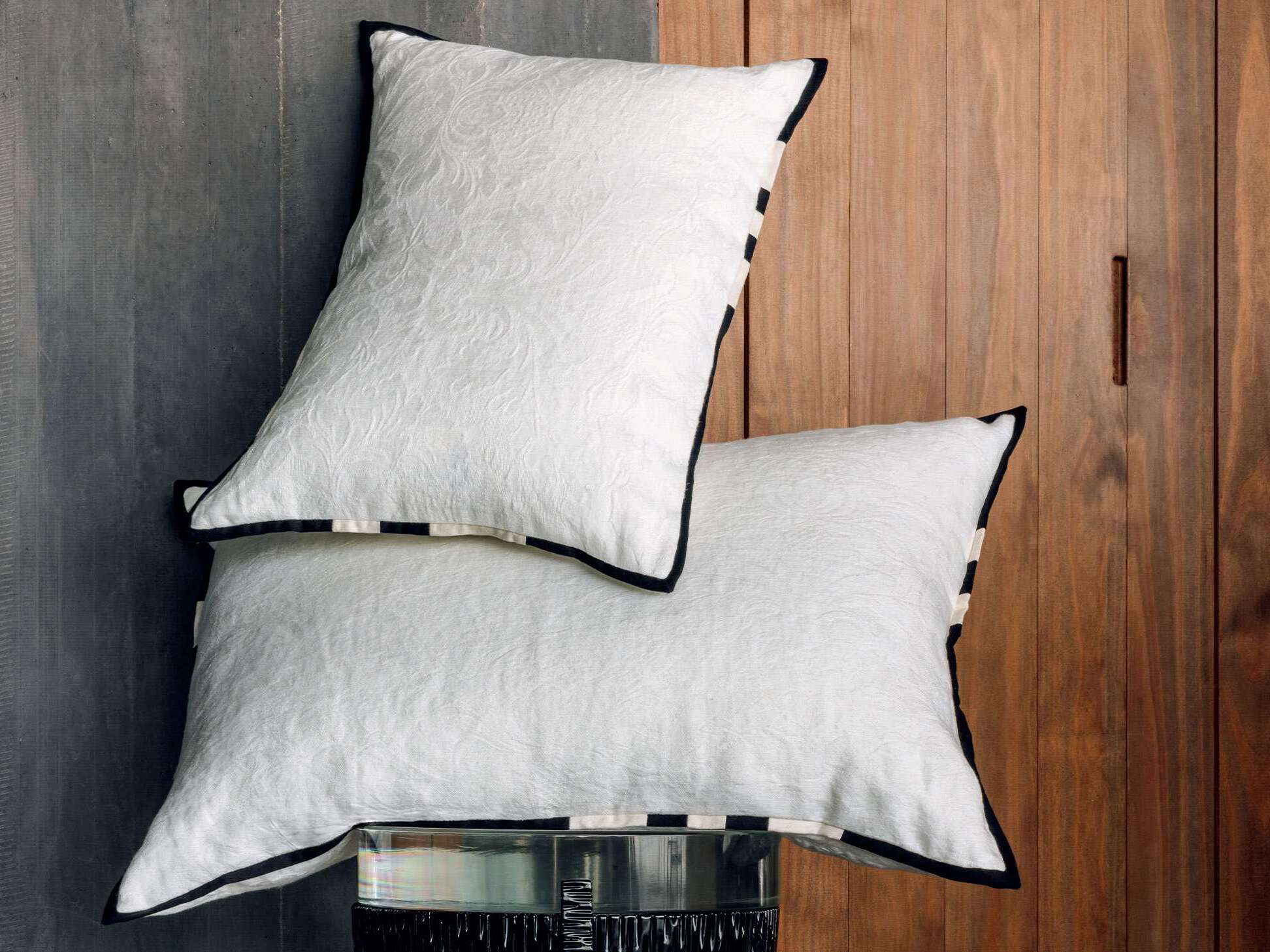 Прямоугольная льняная подушка с цветочным рисунком Élitis HUDSON ARCH-00109299