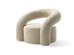 Кресло с мягким сиденьем