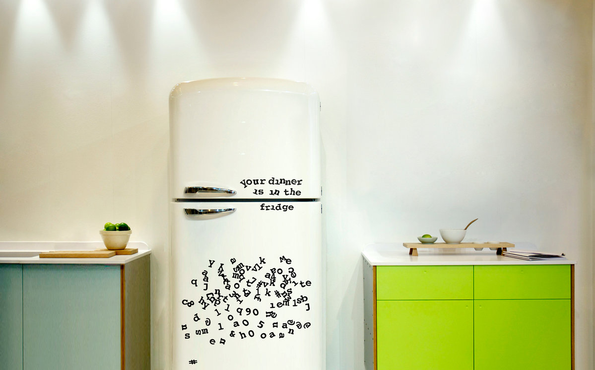 Магниты на холодильник черные Alphabet SUCK UK  00-3871388 Черный  - Вид №1