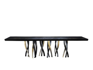 Обеденный стол из массива дерева