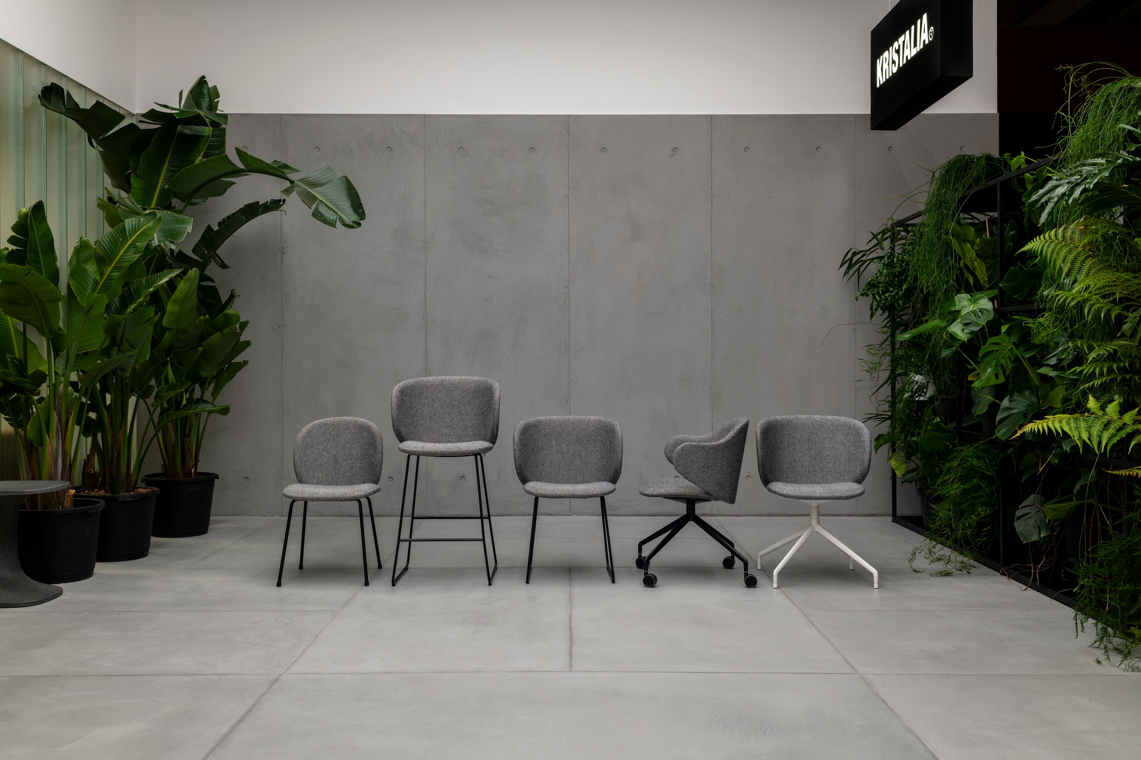 Мягкое вращающееся кресло Kristalia Dua ARCH-00140999