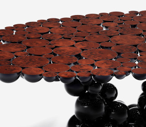 Стол из грецкого ореха