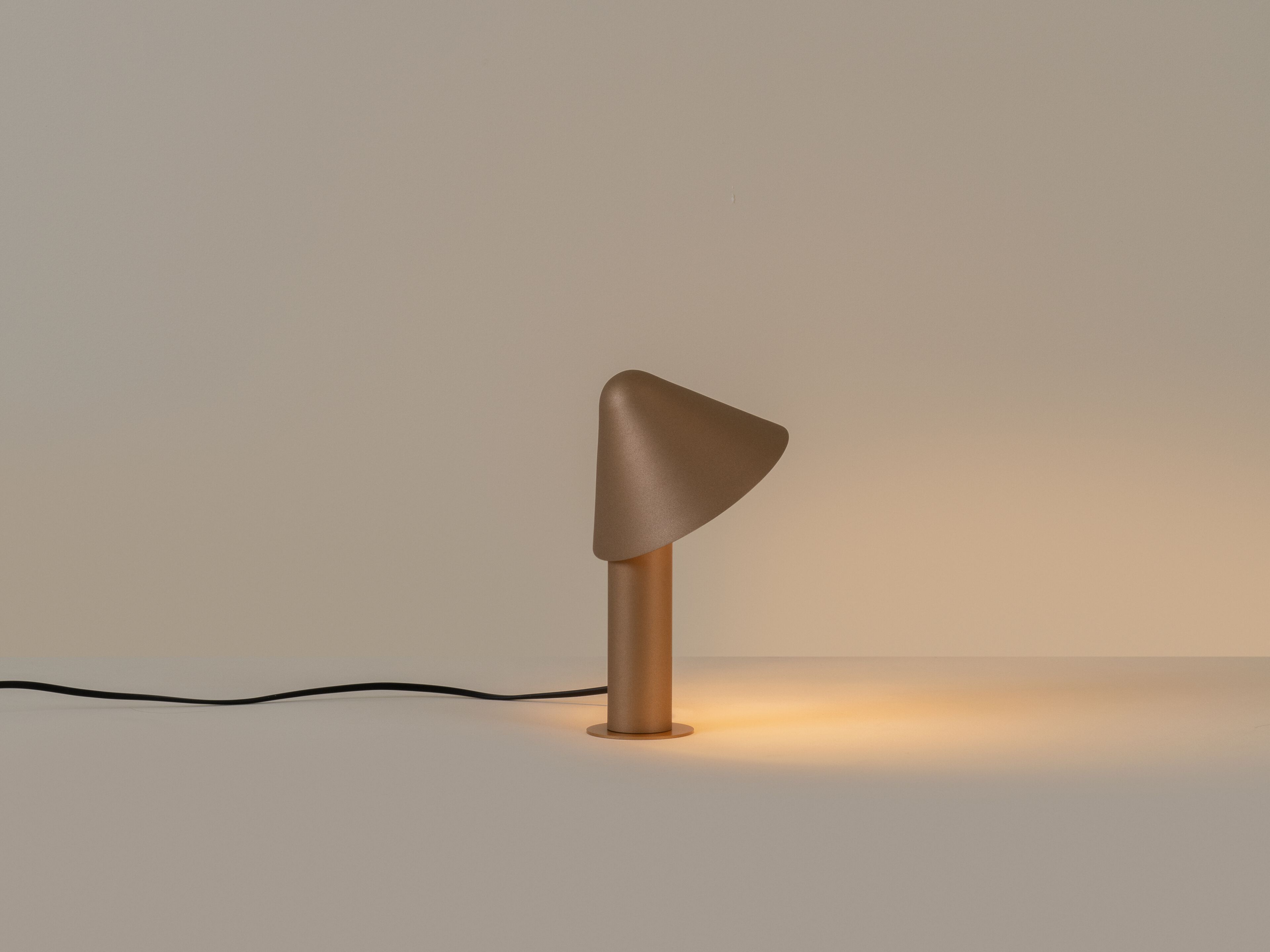 Регулируемая стальная настольная лампа Milan Iluminacion Shita ARCH-00134135 - Вид №7