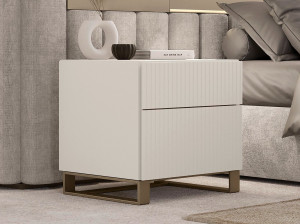 Деревянная прямоугольная тумбочка с ящиками