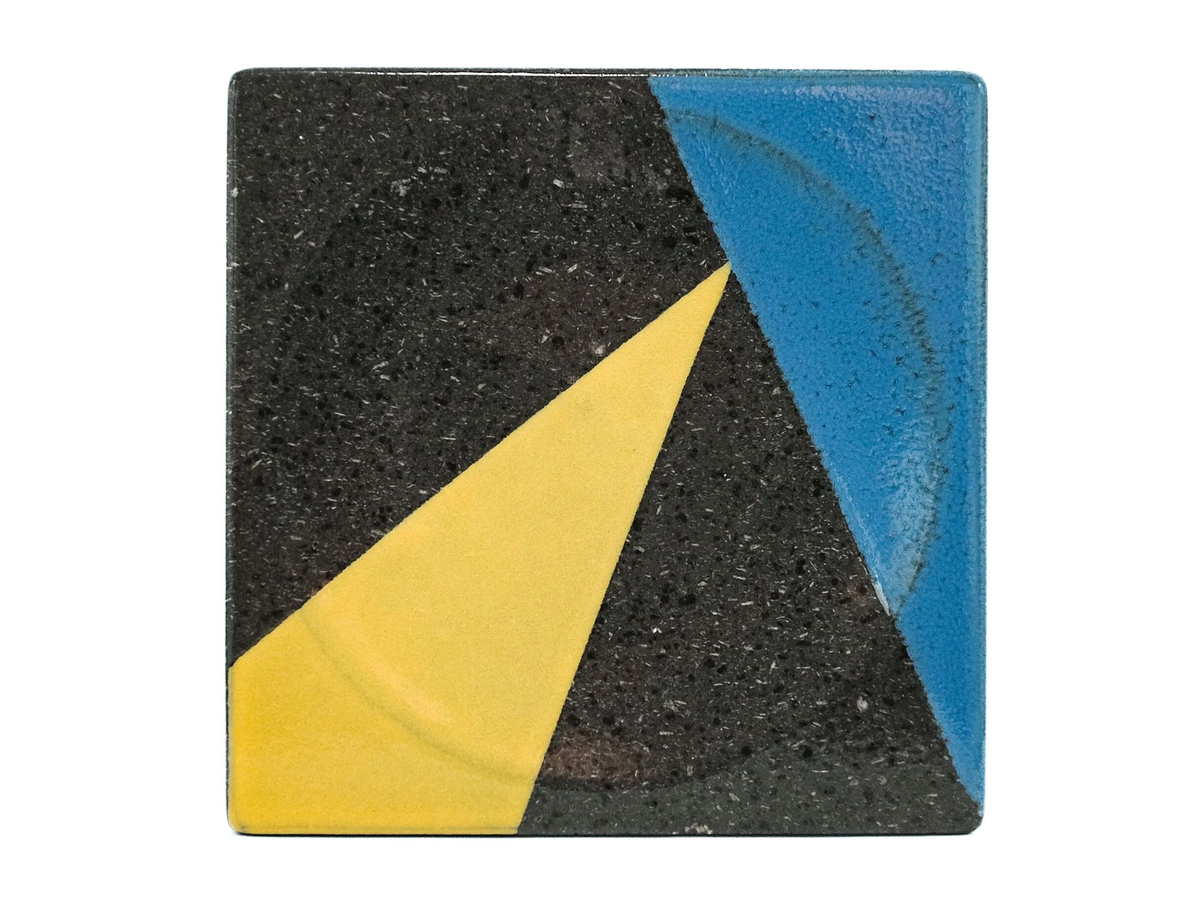 Scavatasche / квадратный центральный элемент из лавового камня Etnea Cuorelavico Radius ARCH-00087535