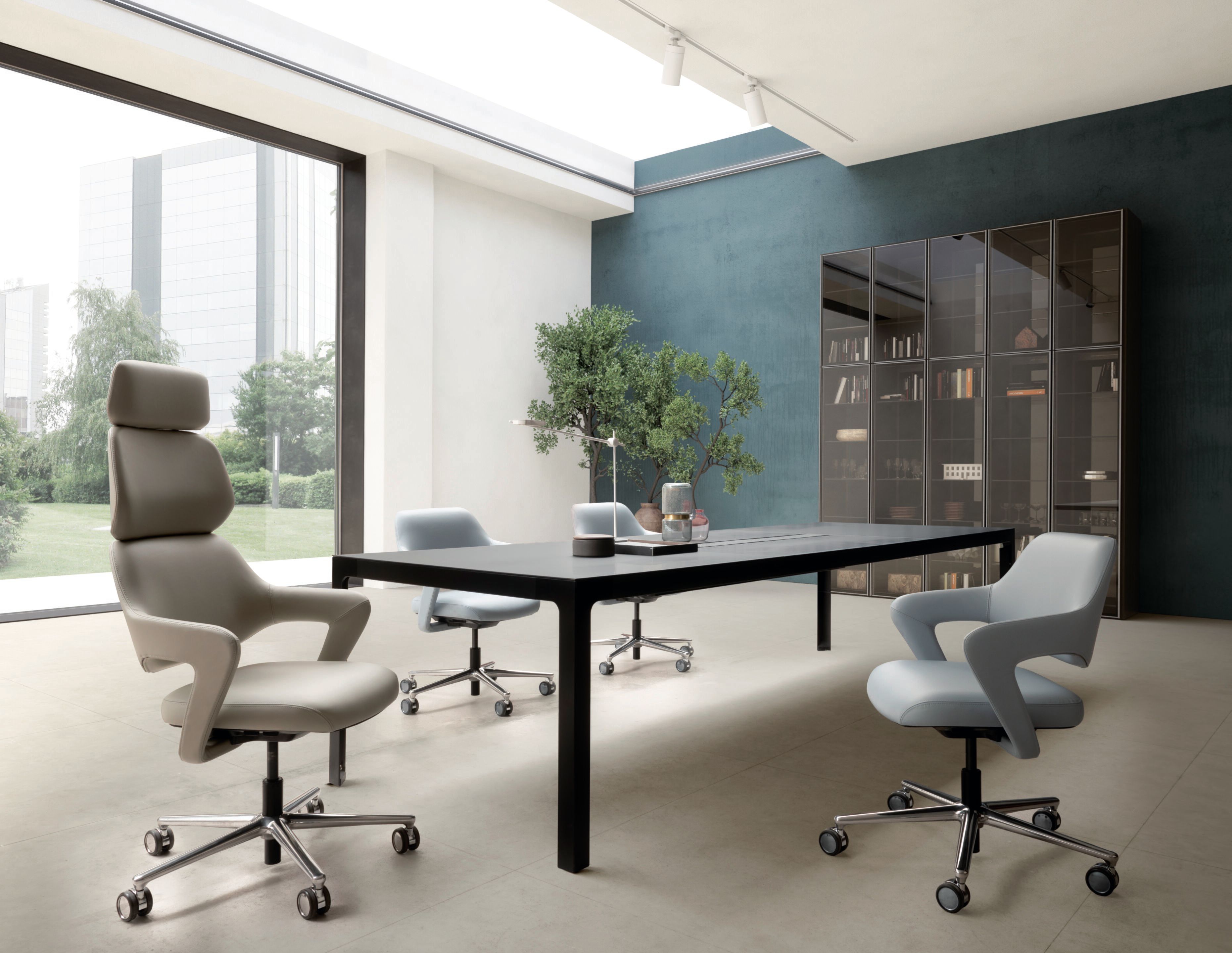 5-спицевое кожаное офисное кресло с низкой спинкой и колесами ESTEL GROUP Ergofit ARCH-00061082 - Вид №3