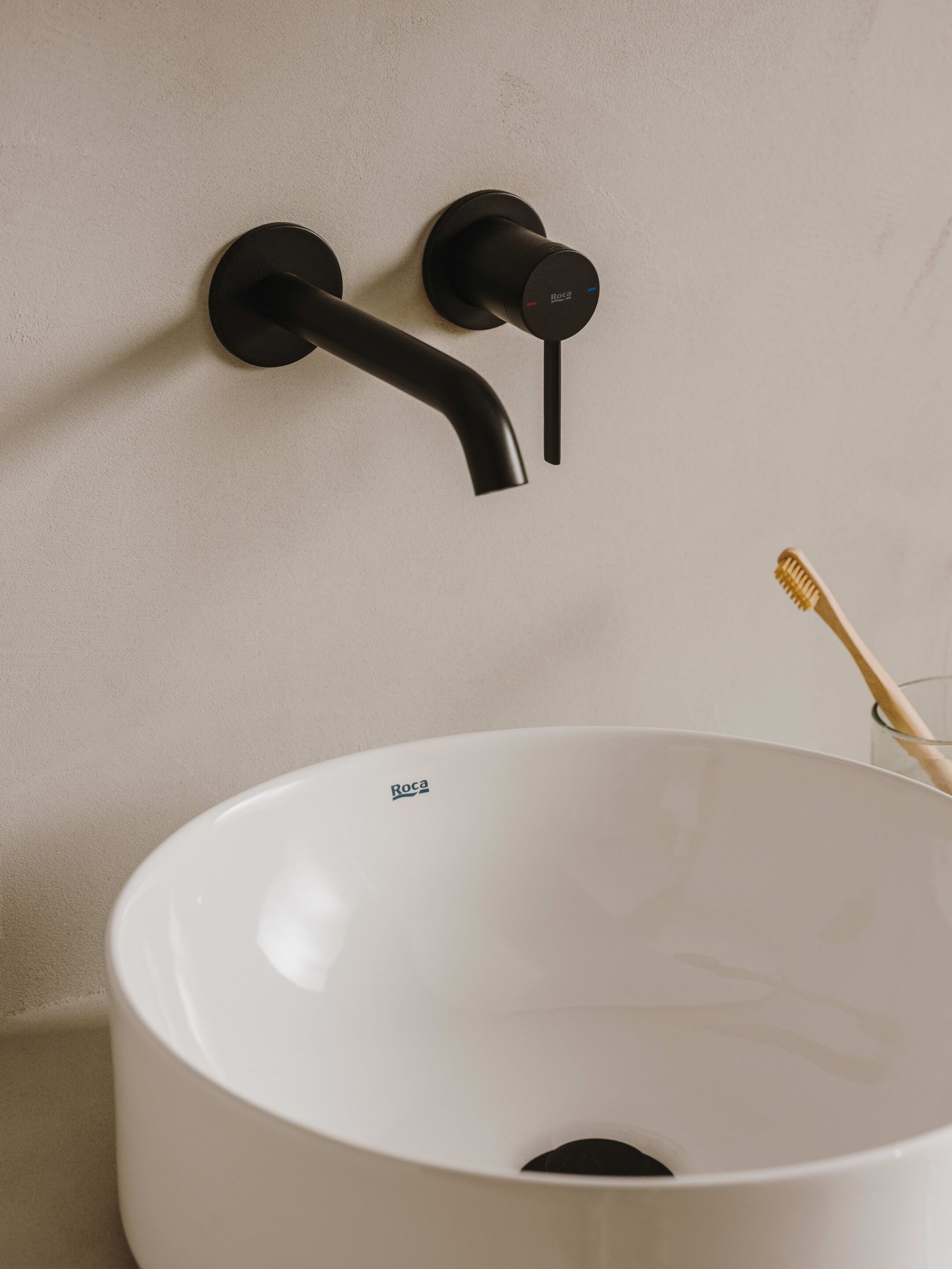 Керамическая столешница с одной круглой раковиной Roca Ona ARCH-00087733 - Вид №7