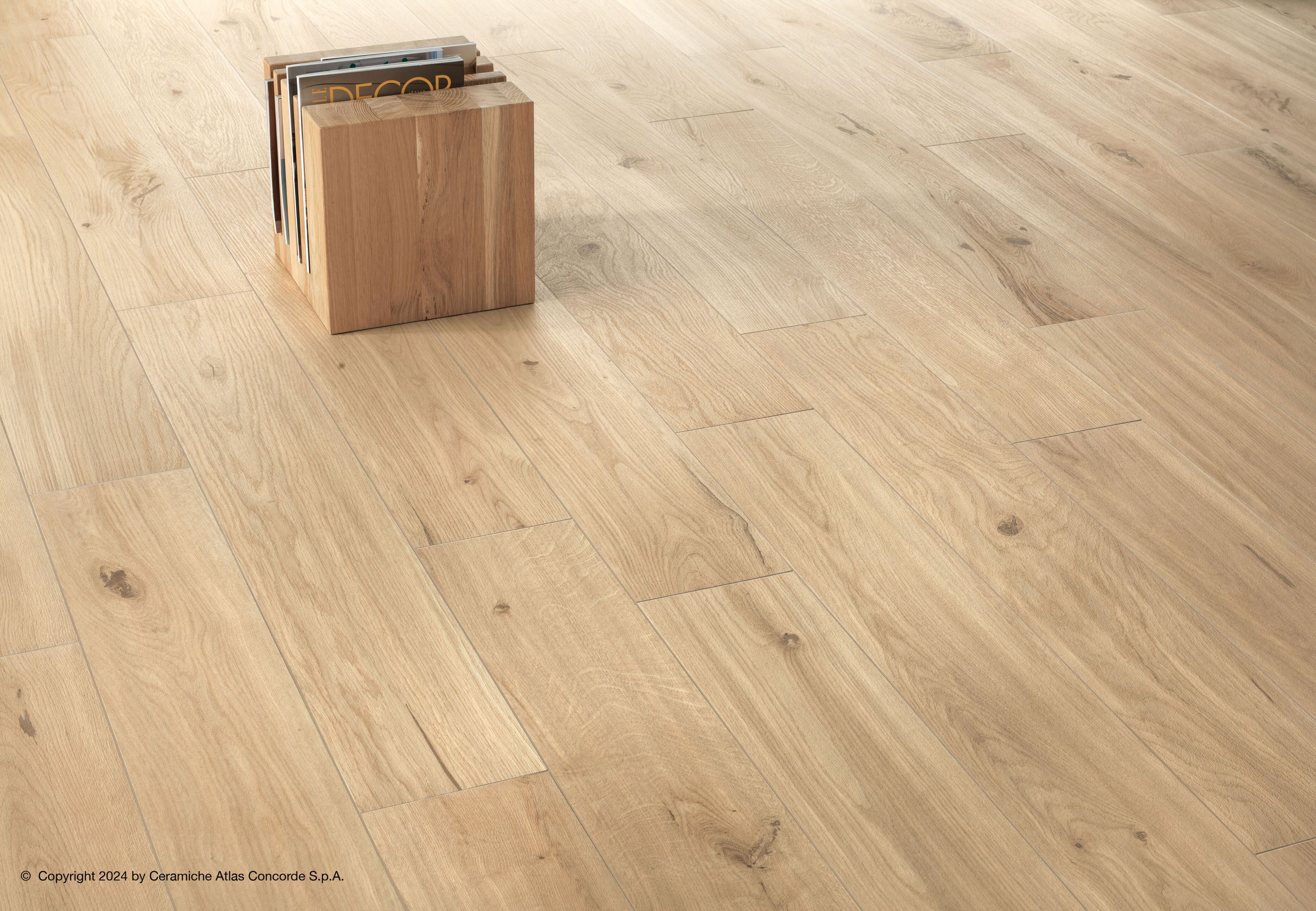 Напольное покрытие из керамогранита в помещении и на открытом воздухе с эффектом дерева Atlas Concorde журнал ARCH-00030139 - Вид №35