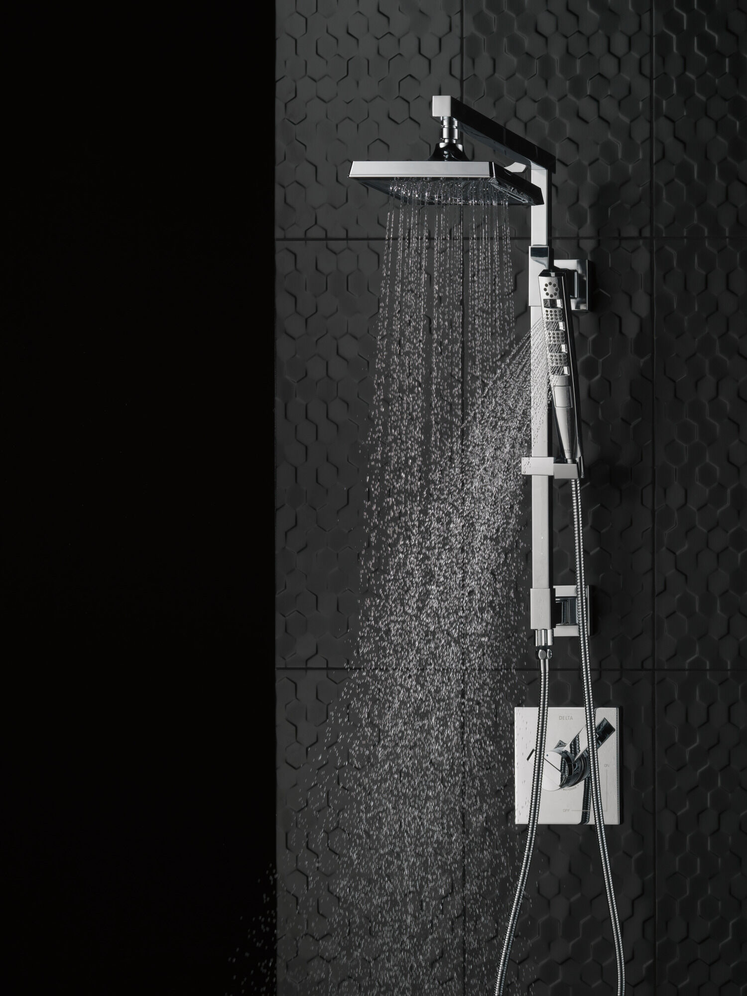 U495D-CZ60-PK Шланг для ручного душа 60–80 дюймов Delta Faucet Universal Showering Шампанское бронза  - Вид №4