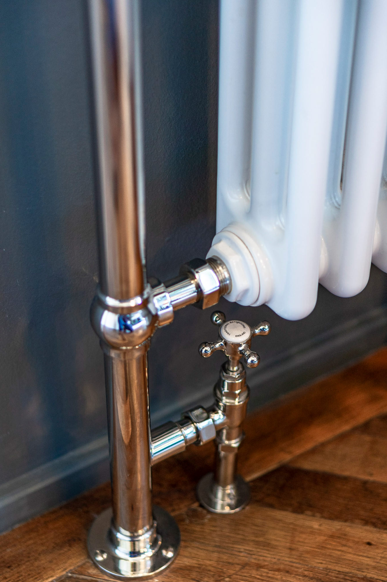 Traditional bathrooms Полотенцесушитель WINDSOR Windsor.ag  - Вид №5