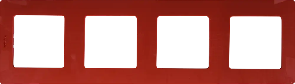 Legrand Etika: глянцевая рамка для 4 розеток в красном цвете 17356767