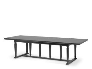 Обеденный стол из шпона