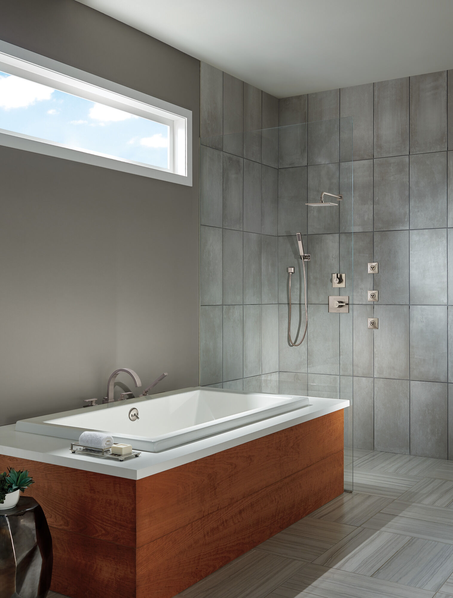 Спрей для тела HydraChoice® - бодрящая насадка H2Okinetic® Delta Faucet SH5002-SS - Вид №15