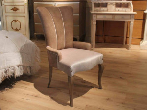 Тканевое кресло