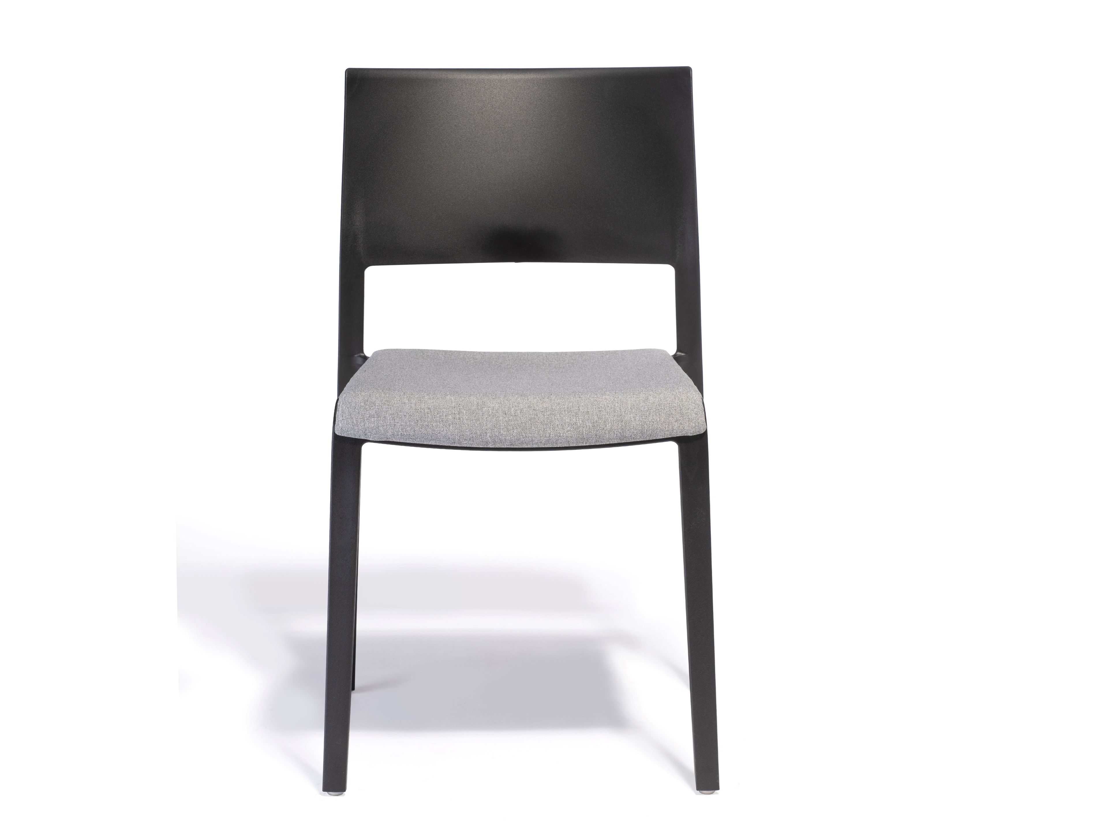 Штабелируемый стул из инженерного пластика с мягким сиденьем GABER LILIBET ARCH-00044042