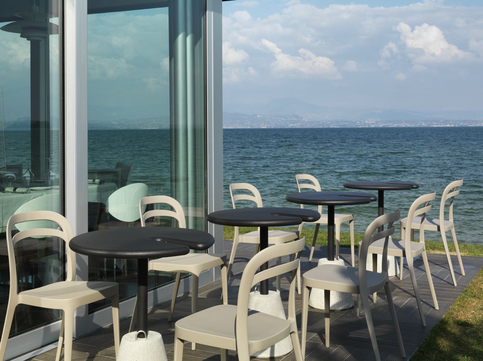 Высокий пластиковый стол ALMA DESIGN Set-up ARCH-00141668 - Вид №1