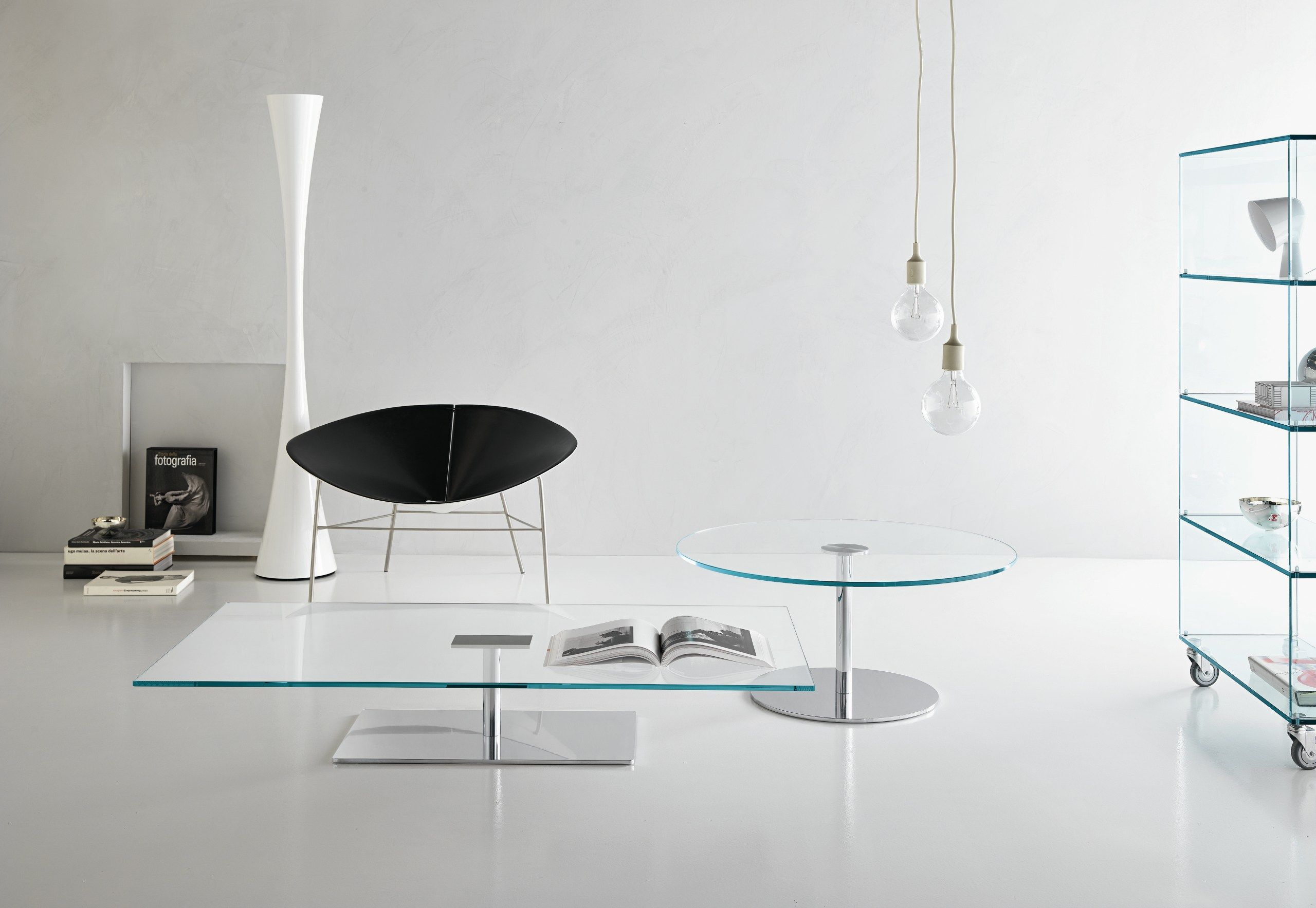 Квадратный низкий журнальный столик из закаленного стекла Tonelli Design ARCH-00132012 - Вид №1