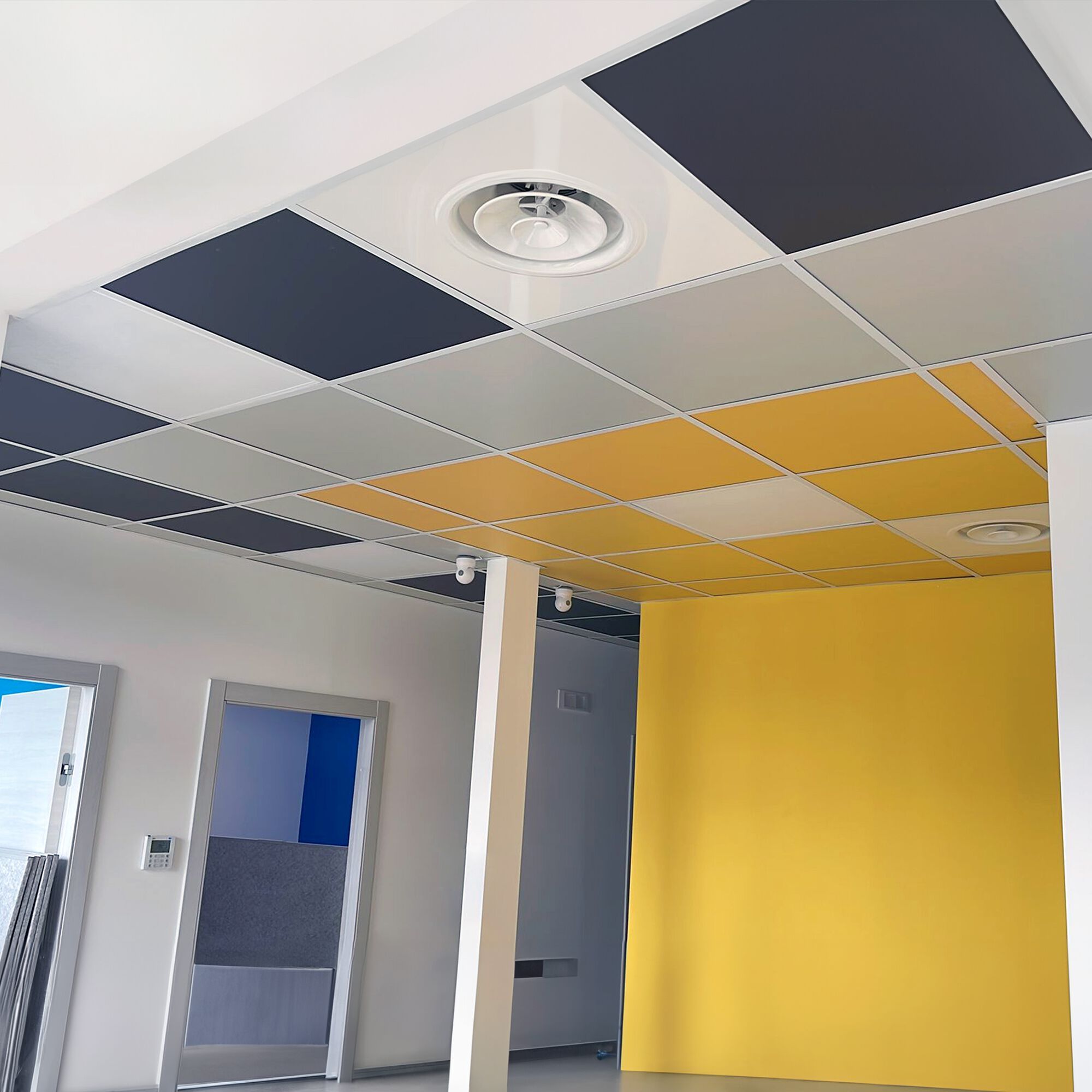 Звукопоглощающие панели из каменной ваты для подвесного потолка Sky-Tile® TESSUTI COLORATI ARCH-00153193 - Вид №4