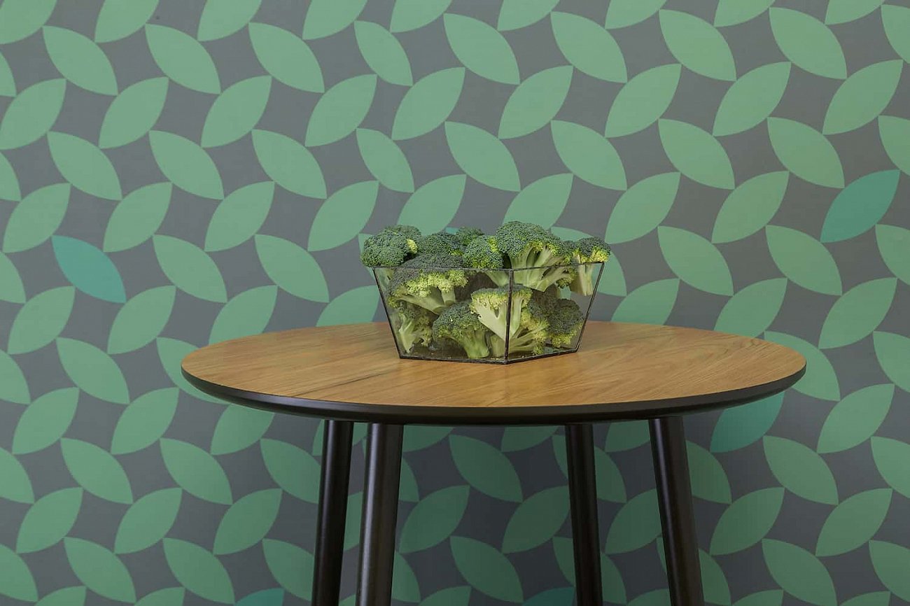 Обеденный стол круглый с деревянными ножками 70 см с черным кантом "Спутник" WOODI  00-3966018 Беленый дуб;бежевый  - Вид №6