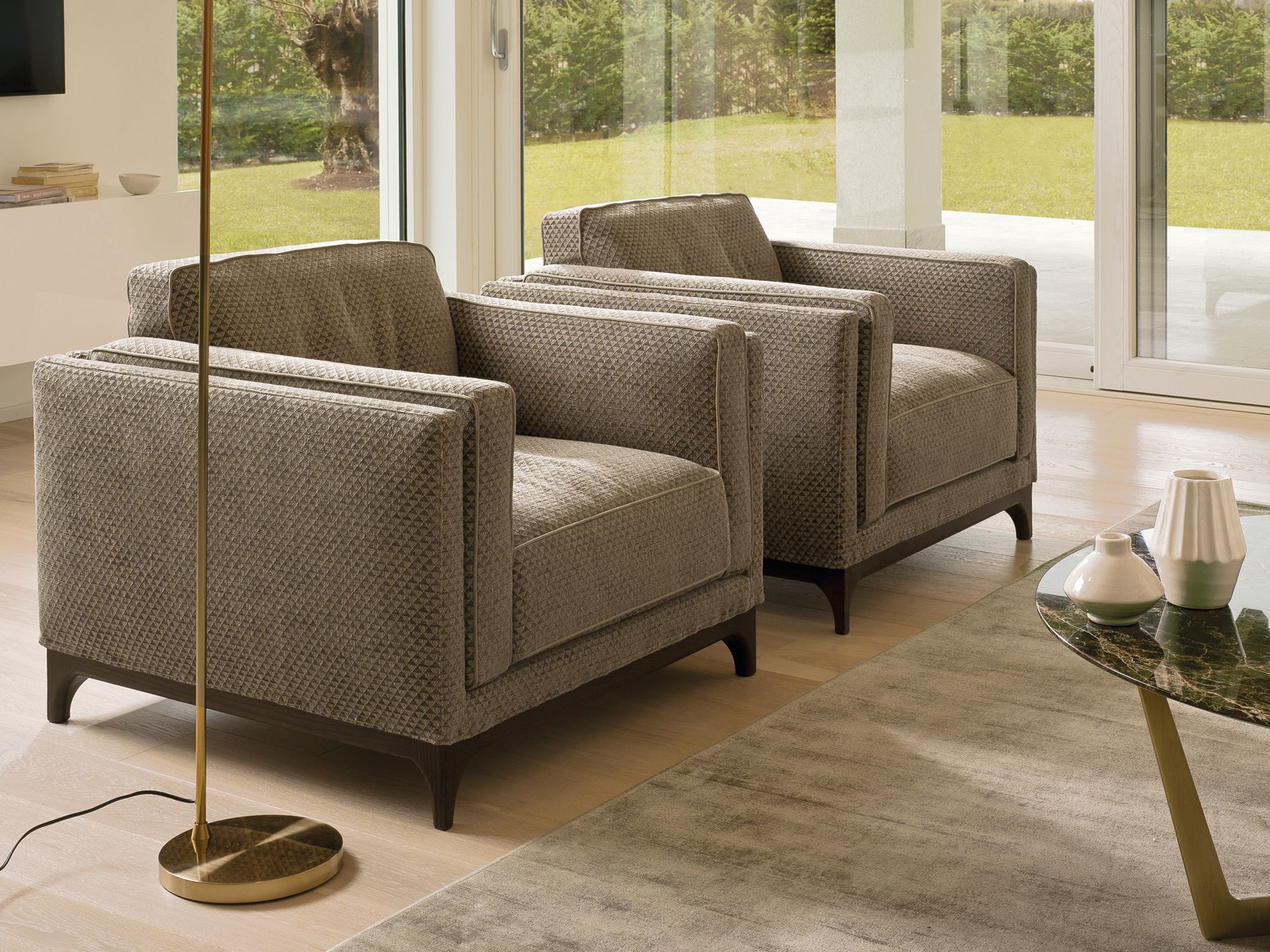 Тканевое кресло с подлокотниками CTS SALOTTI ARCH-00057623