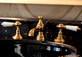 Gentry Home Смеситель для раковины мостик на 2 отверстия 200мм Berkeley Incalux GH100269  - Вид №1