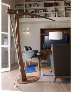VOLPI Дуговая лампа из дерева Contemporary living 6lup-002-0pb