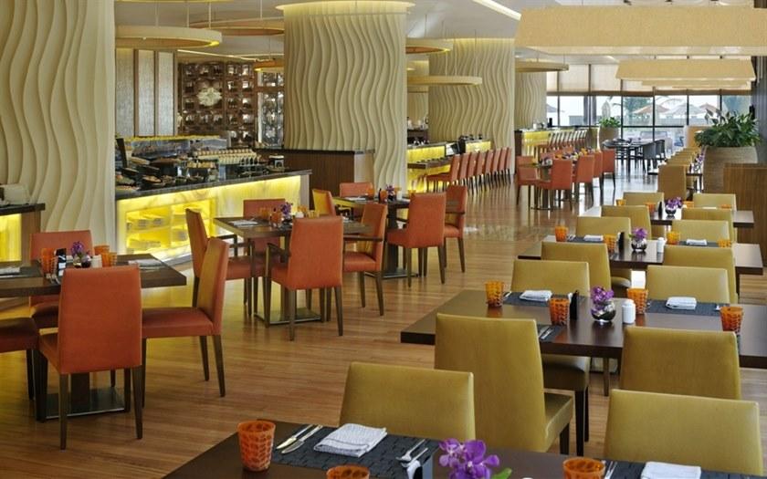 Andreu World Стул из мягкой ткани Anna Si1368 - Вид №3