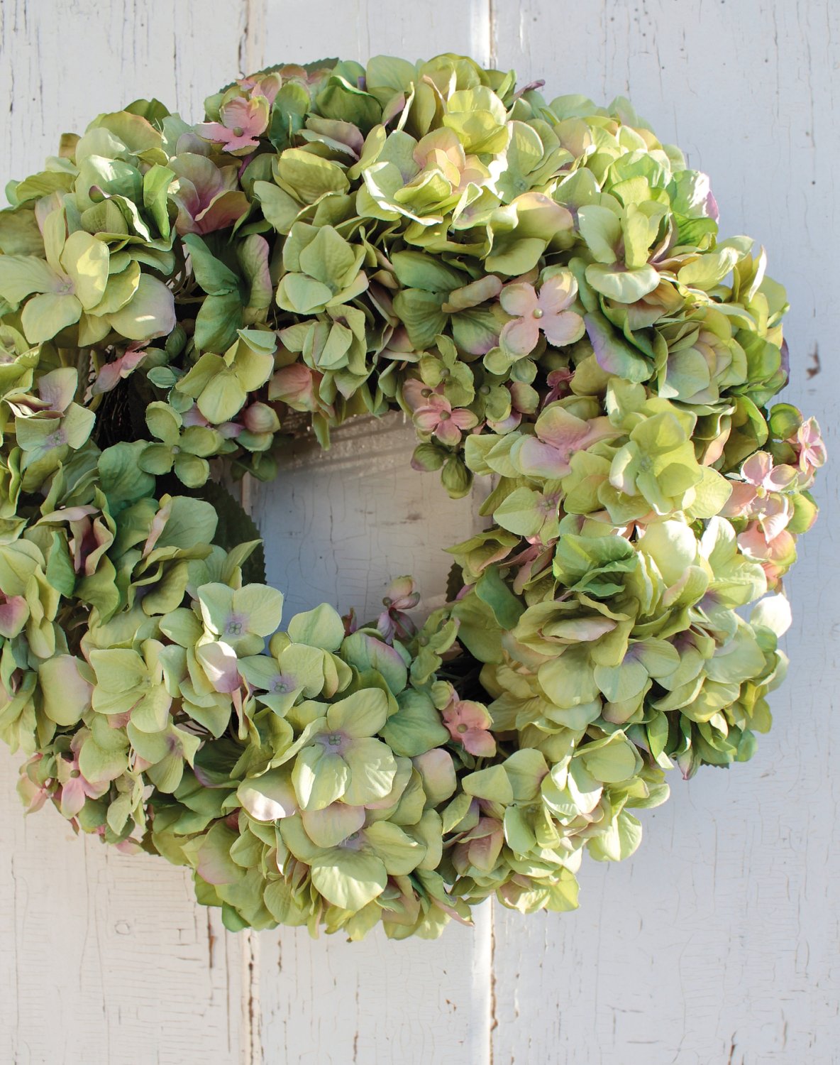 2678 805 a3 Искусственный венок из гортензии на ротанге, Ø 40 см, зелено-розовый H-andreas  - Вид №2