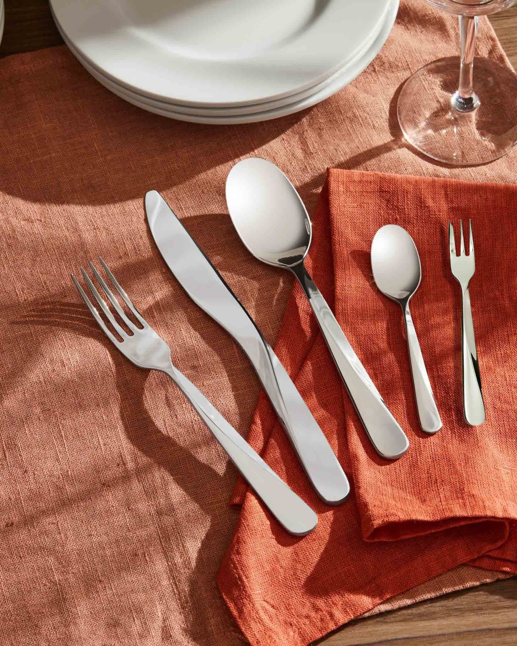 UNS03S5 Набор столовых приборов Alessi Италия Giro - Вид №1