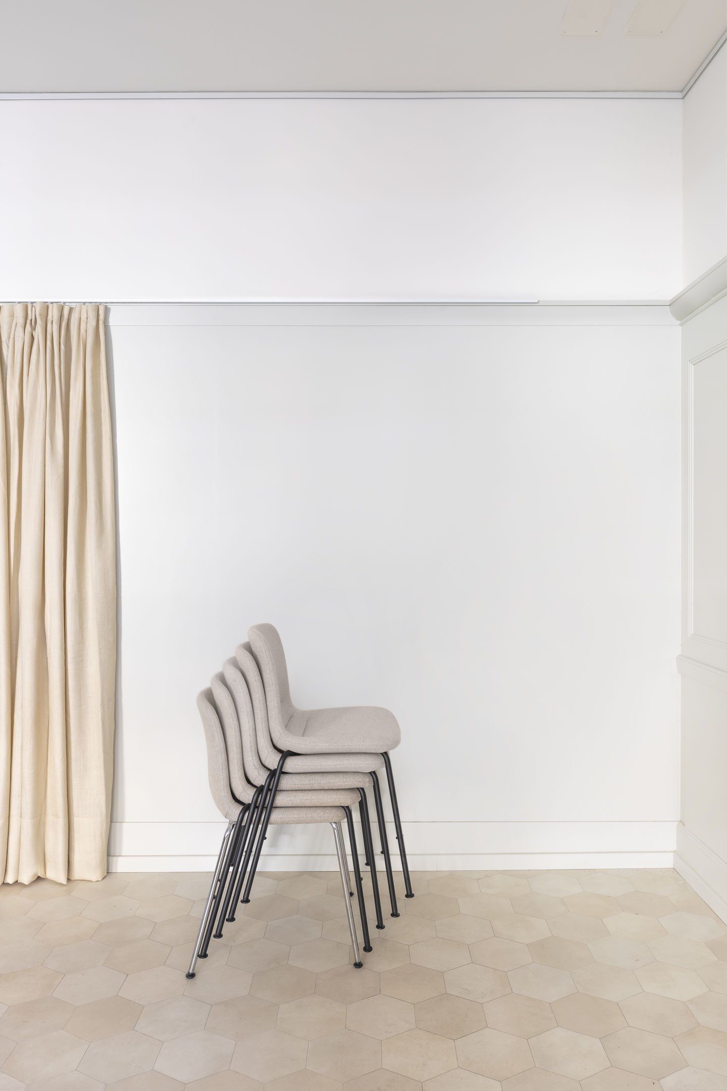 Штабелируемый стул с мягкой тканью VITRA Hal Soft ARCH-00029111 - Вид №9