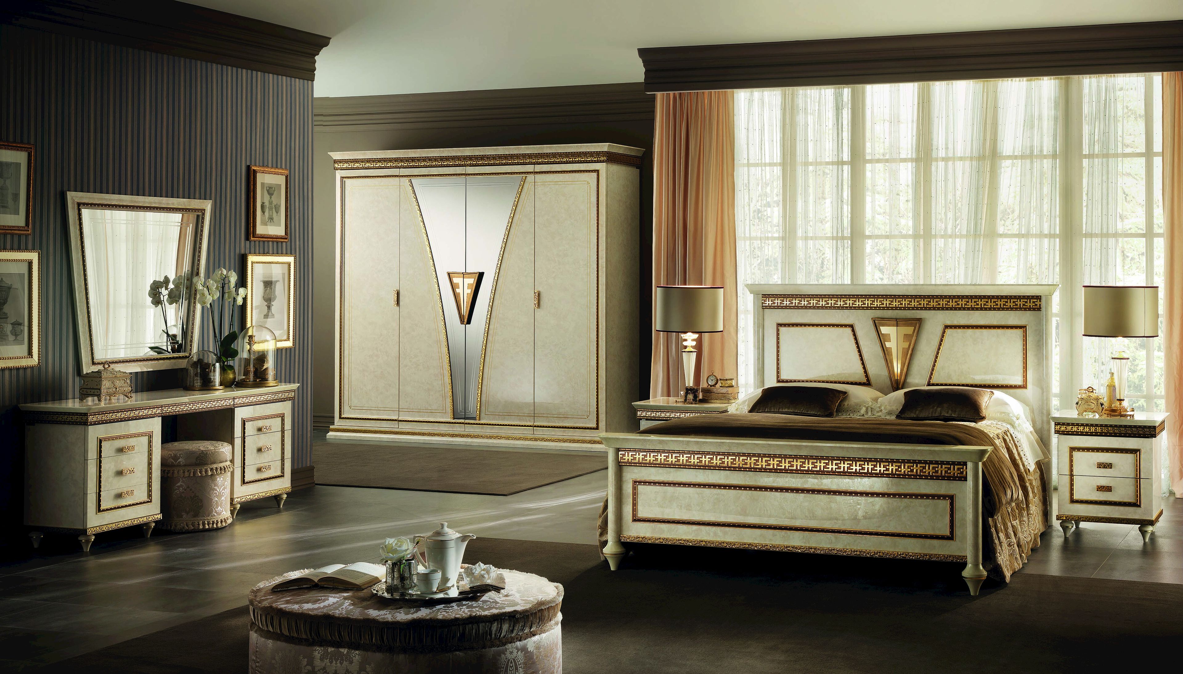 Деревянное зеркало с рамкой Arredoclassic фантазия ARCH-00124574 - Вид №3