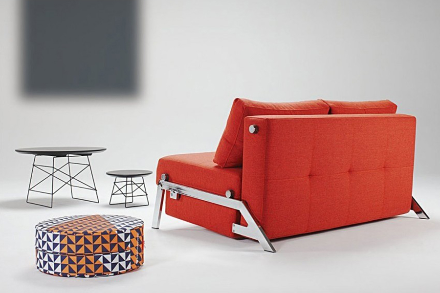 Диван Cubed 160 Deluxe с подушками и хромированными ножками, песочно-серый Innovation Living CUBED612 - Вид №1