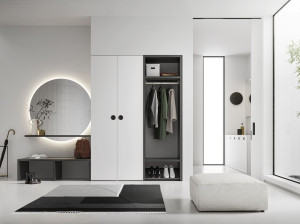 Шкаф для белья с распашными дверцами