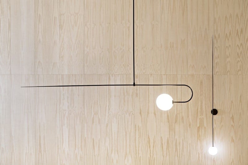 Латунный светодиодный подвесной светильник ручной работы Michael Anastassiades Mobile Chandeliers ARCH-00092288 - Вид №2