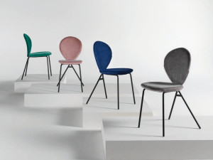 Мягкий стул