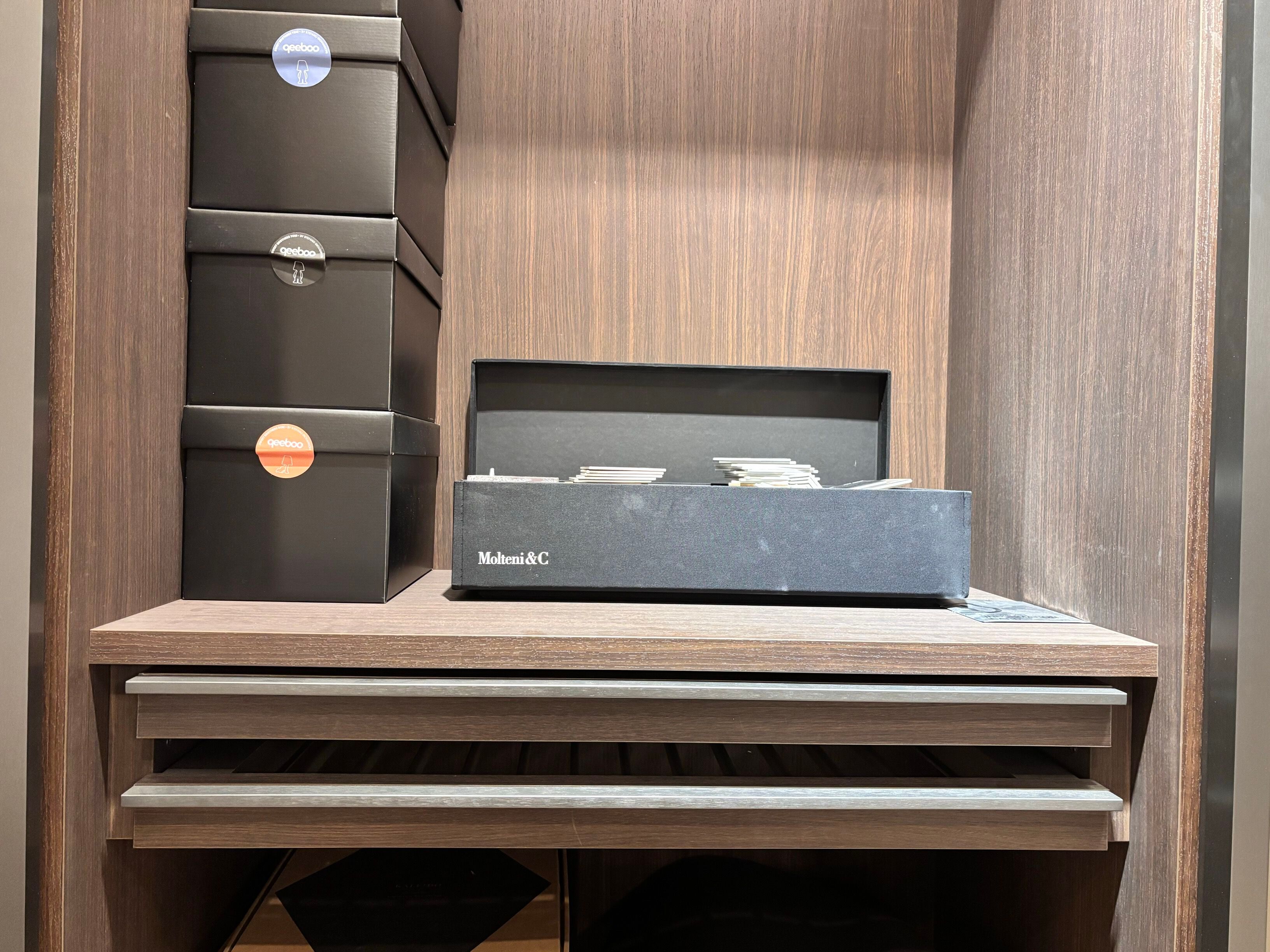 Набор лотков для предметов и выдвижная подставка для брюк для шкафов In Stock Molteni ARCH-00084692 - Вид №2