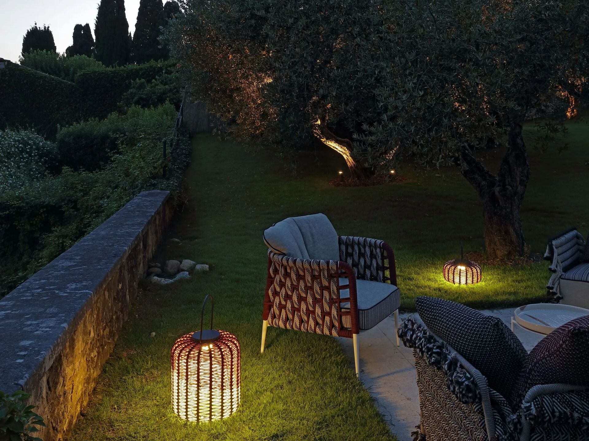 Уличный фонарь с плетеной алюминиевой рамой и перезаряжаемым светодиодом Nodo Italia Antonio Marras + Nodo Italia ARCH-00005471 - Вид №5