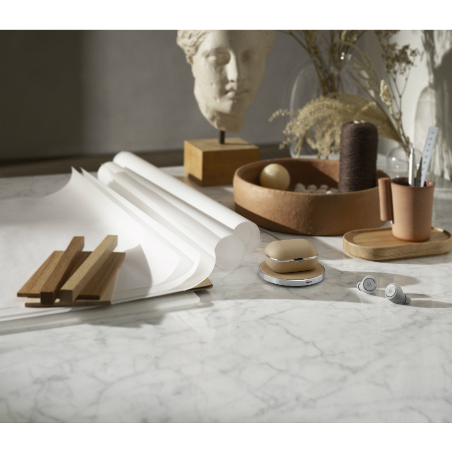 Наушники беспроводные BeoPlay E8 2.0, natural Bang & Olufsen 1646101 - Вид №1