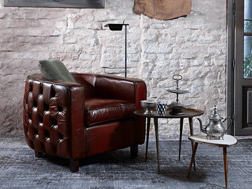 Devina Nais Стеганое кожаное кресло с подлокотниками sun-id-1463286