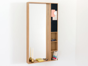 Прямоугольное зеркало из дуба с настенной полкой и магнитной доской объявлений