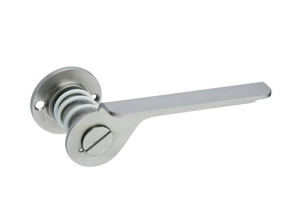 Стальная ручка на розетке