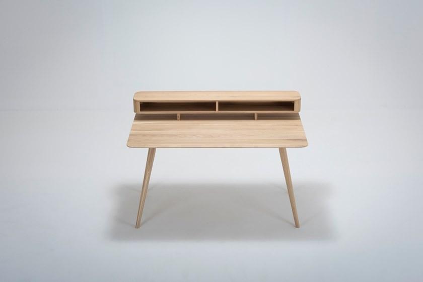 Gazzda Прямоугольный стол из дуба с полками Ena 032 - Вид №2